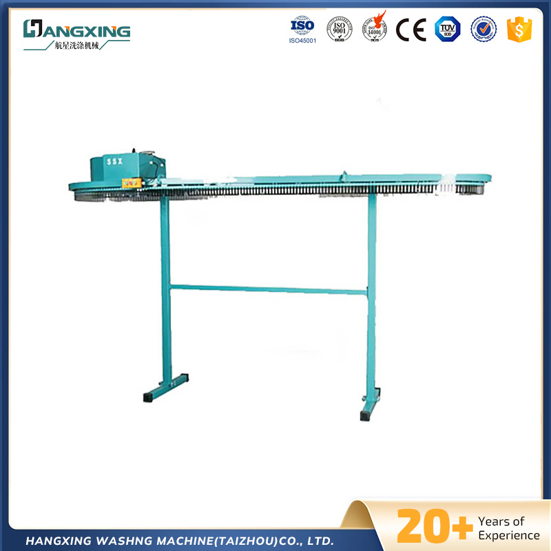 Transportor de îmbrăcăminte